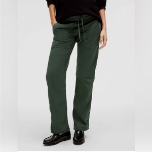 Lululemon Dance Studio Mid-Rise Pant *Regular in Legacy Green size 8